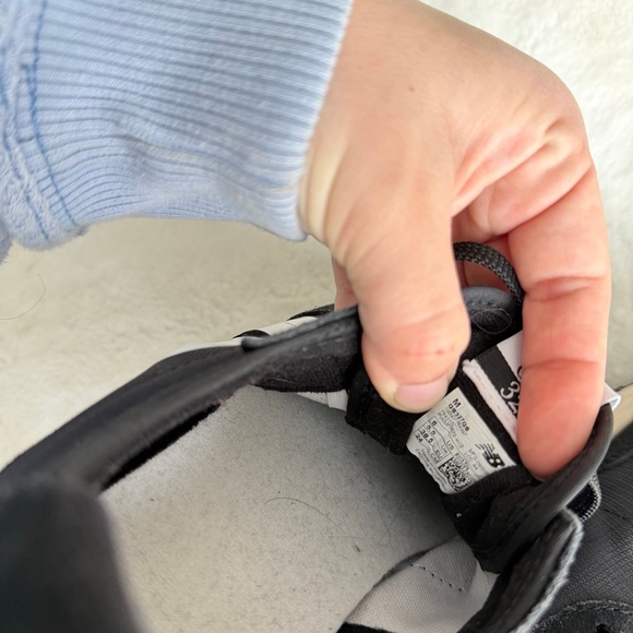 New Balance 327 Black White Boy’s Size 6 - Picture 11 of 15